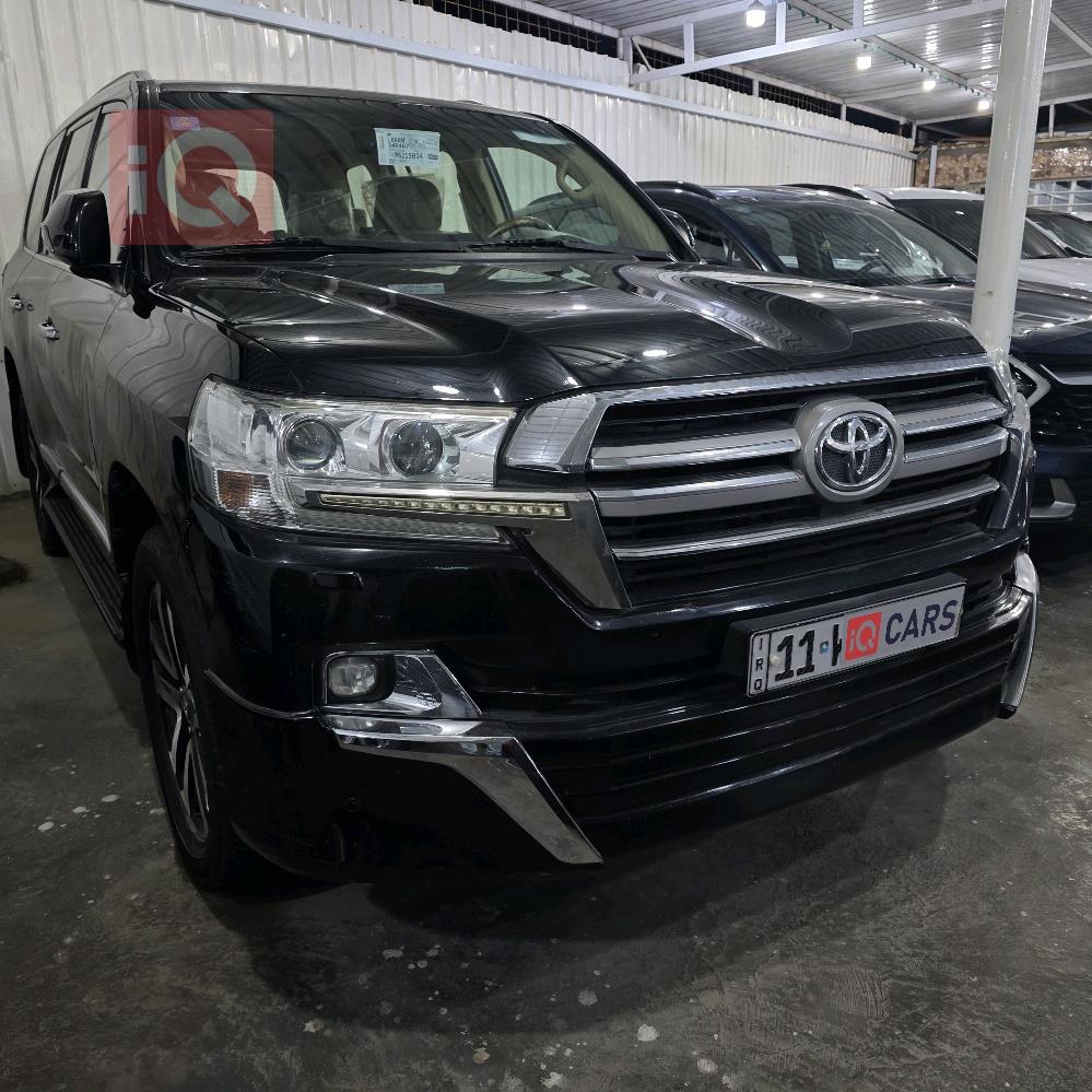 تويوتا لاندكروزر